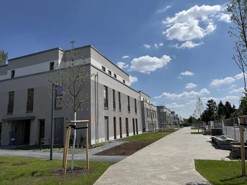 Neubau in Altglienicke – modernes Wohnen im Grünen — photo 1